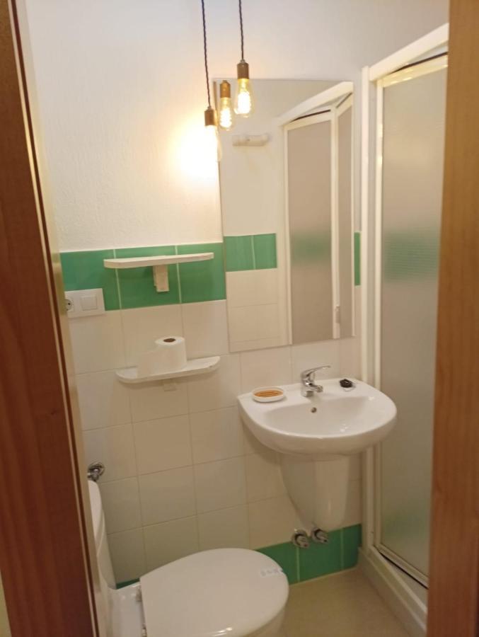 Hospedium Dlj Hostal Ben Nassar Arjona 外观 照片