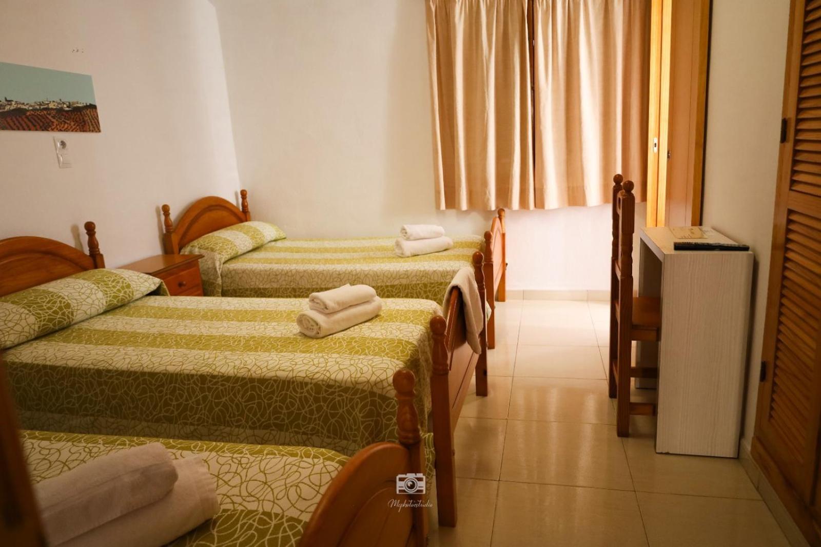 Hospedium Dlj Hostal Ben Nassar Arjona 外观 照片