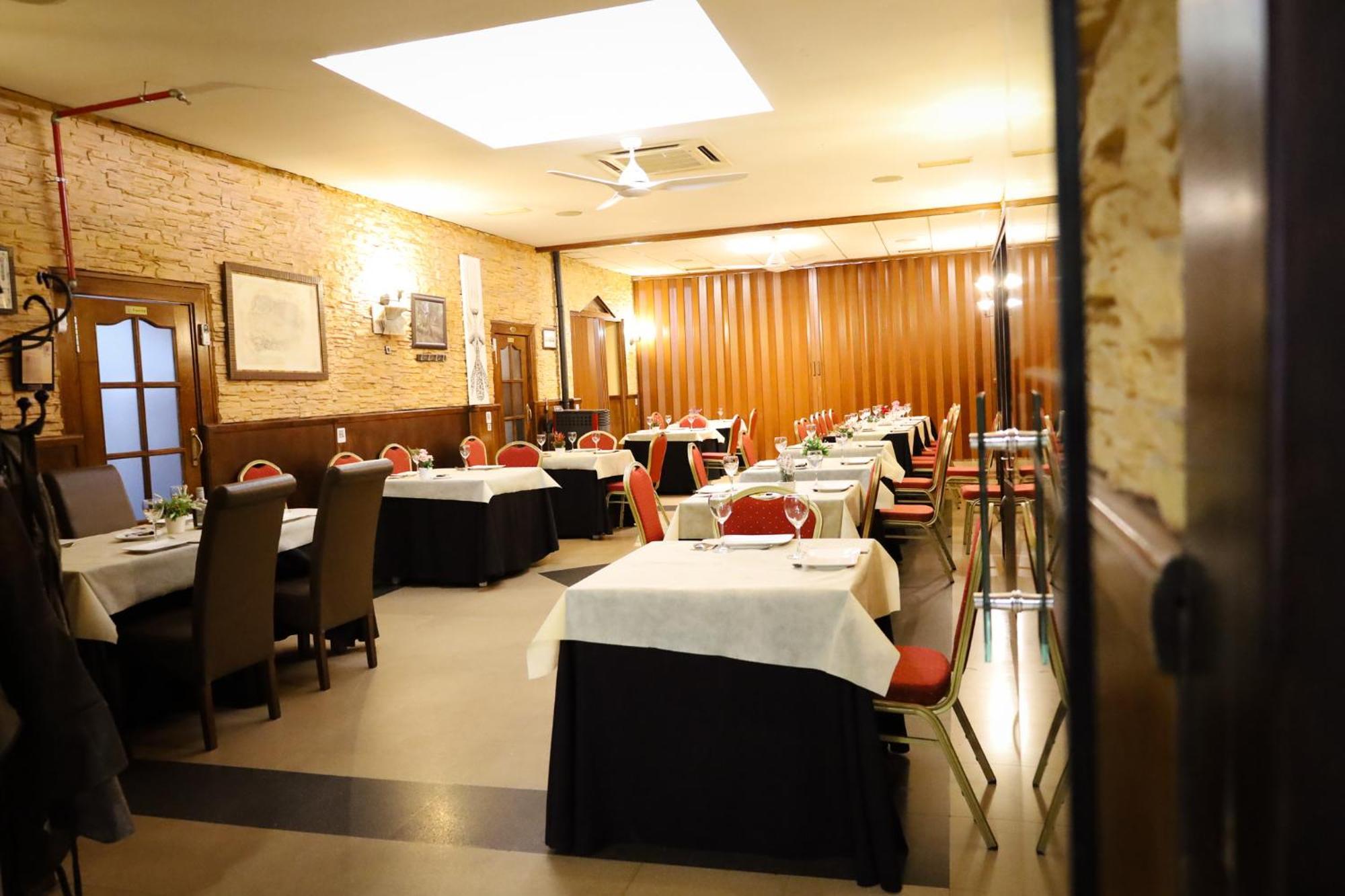 Hospedium Dlj Hostal Ben Nassar Arjona 外观 照片