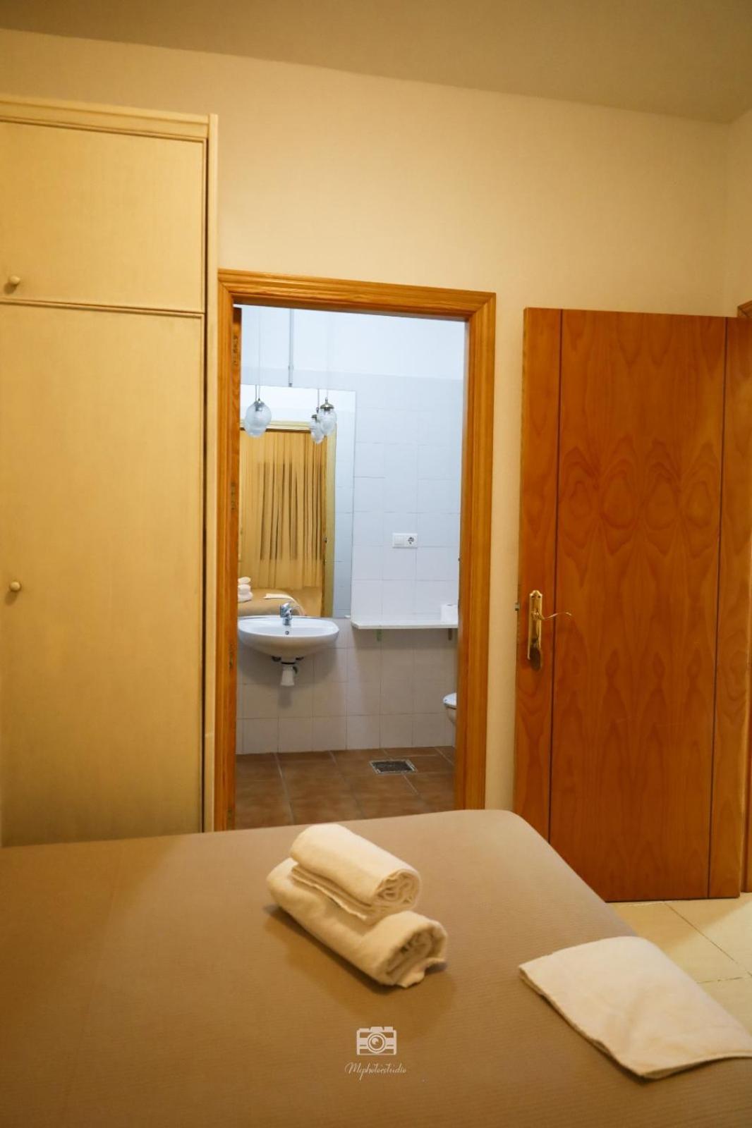 Hospedium Dlj Hostal Ben Nassar Arjona 外观 照片