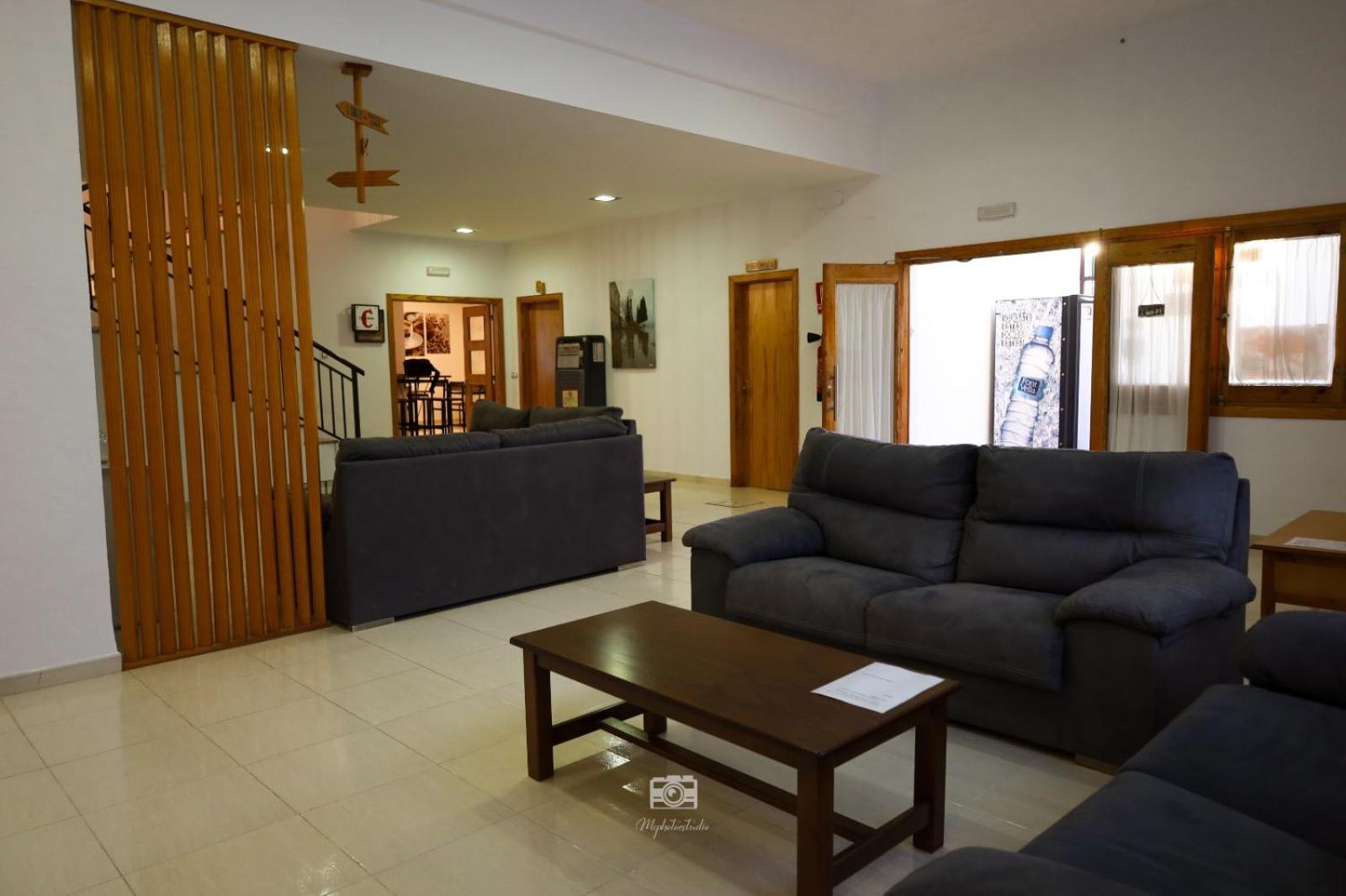Hospedium Dlj Hostal Ben Nassar Arjona 外观 照片